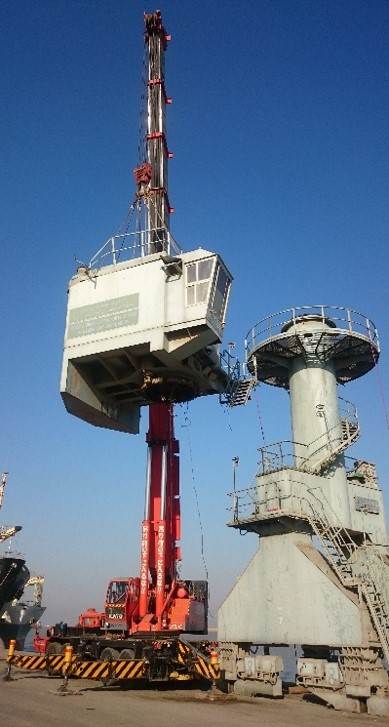 Dismantle #3 Mobile Harbor Cranes